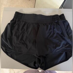 Lululemon Hotty Hot shorts size 8